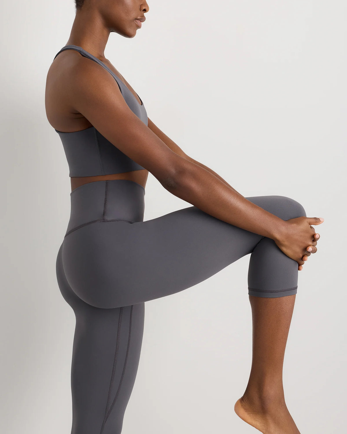 Ultra-Form High-Rise Capri - XS / Dark Coal