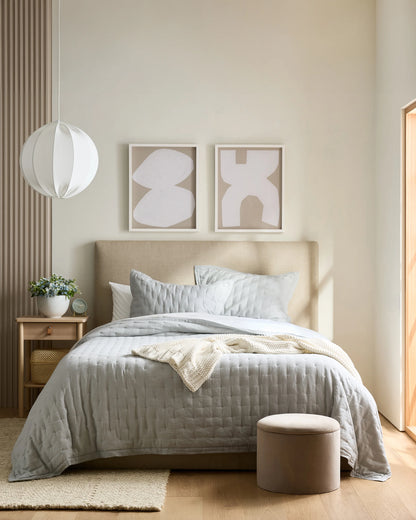European Linen Dream Quilt - Twin / White