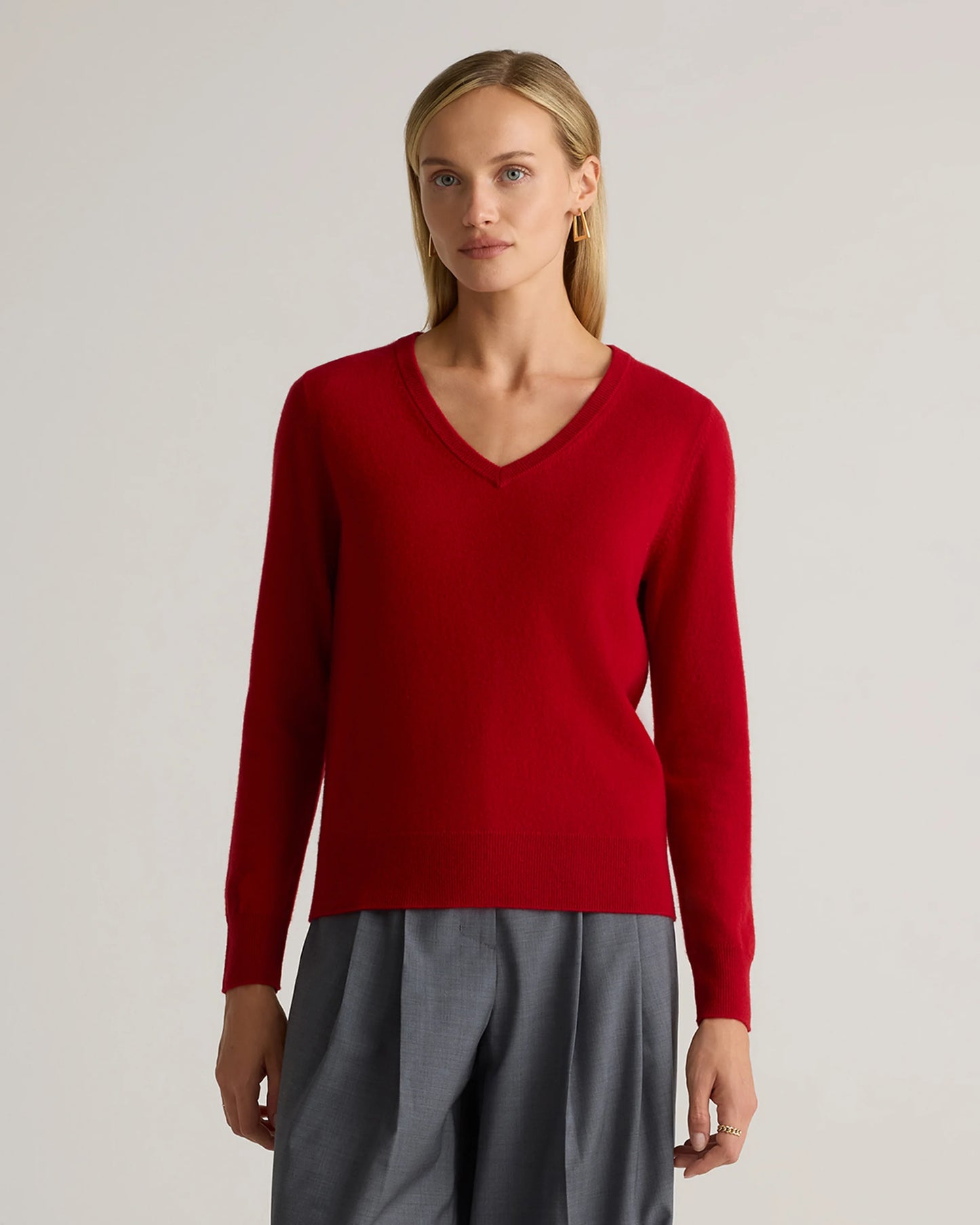 Mongolian Cashmere V-Neck Sweater - XS / Rich Burgundy