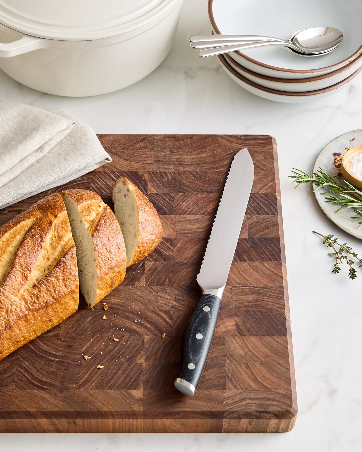 Fully Forged German Stainless Steel Serrated Bread Knife - One Size / No Color