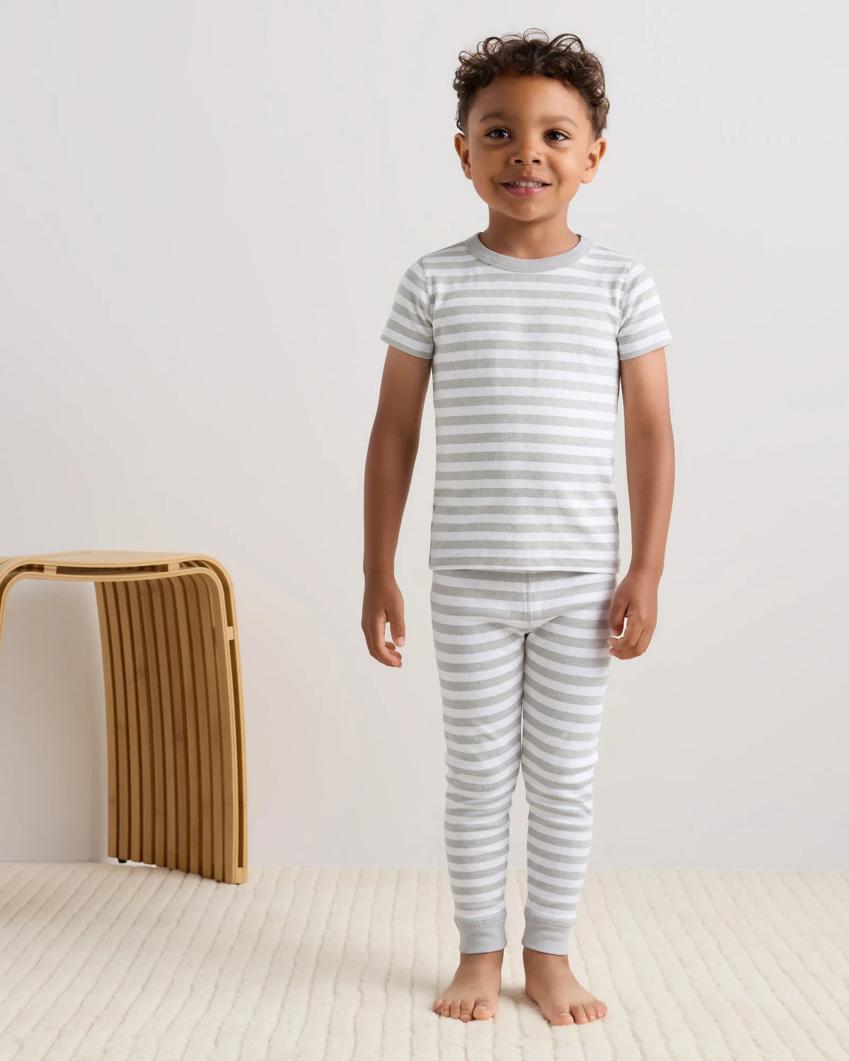 100% Organic Cotton Short Sleeve and Pant Pajama Set - 2T / Planets