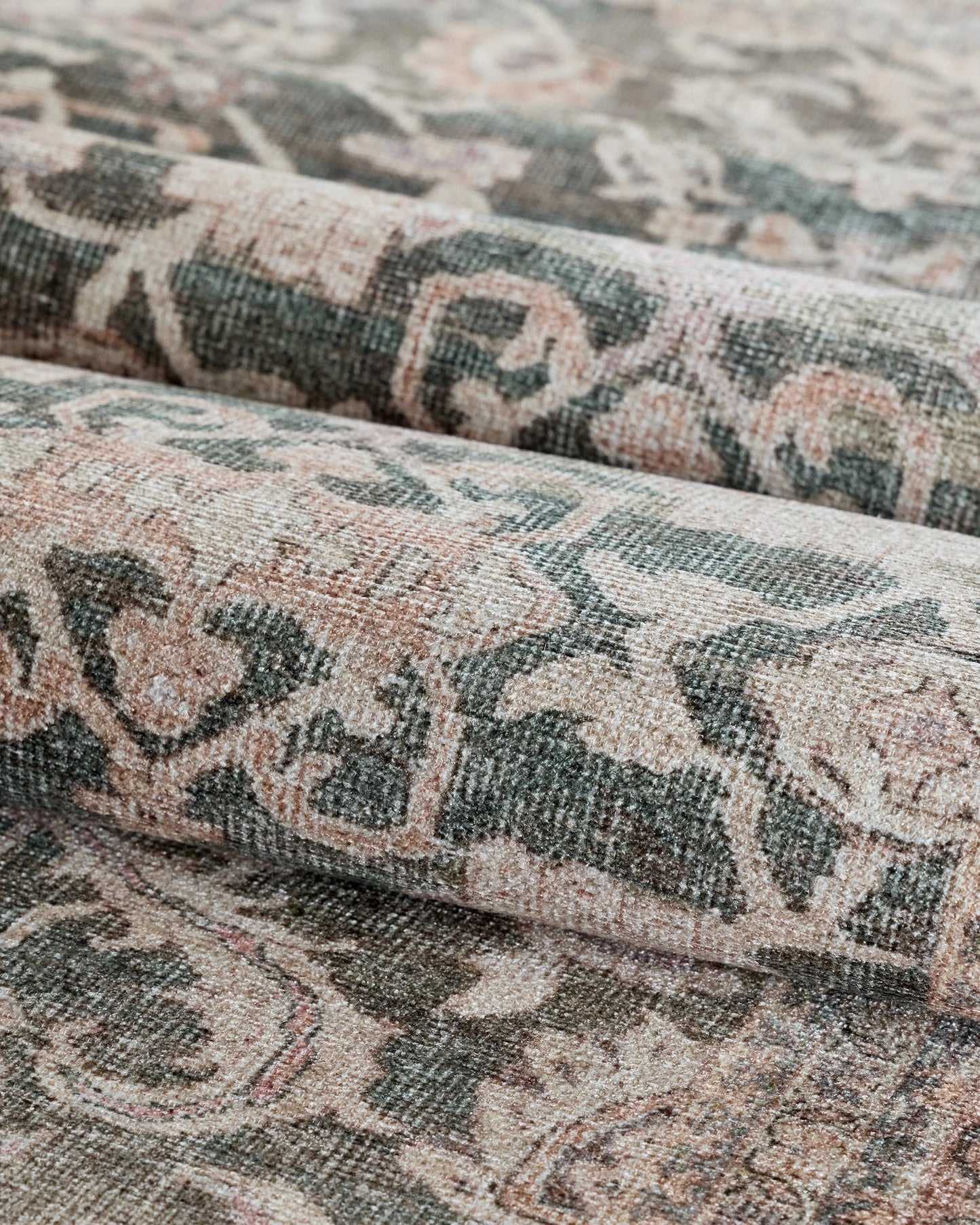 Verne Washable Rug - 3'9" x 5'6" / Green