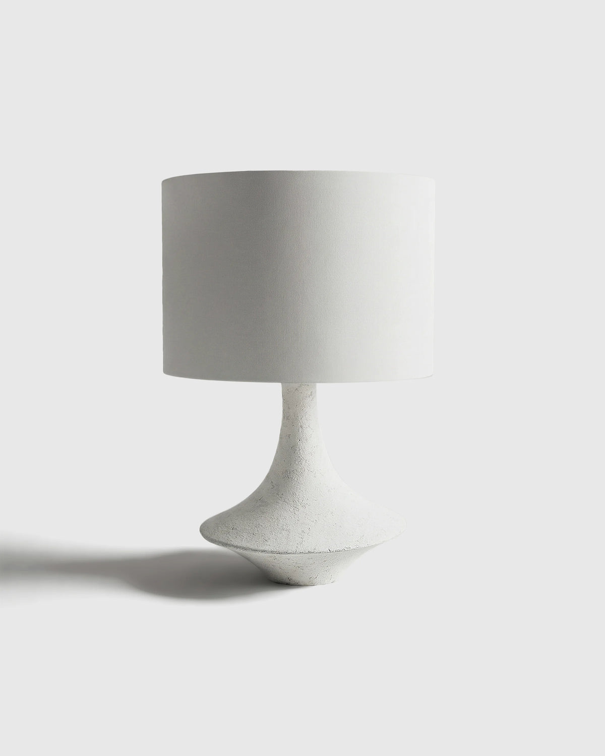 Sculptural Resin Table Lamp - One Size / Speckled White
