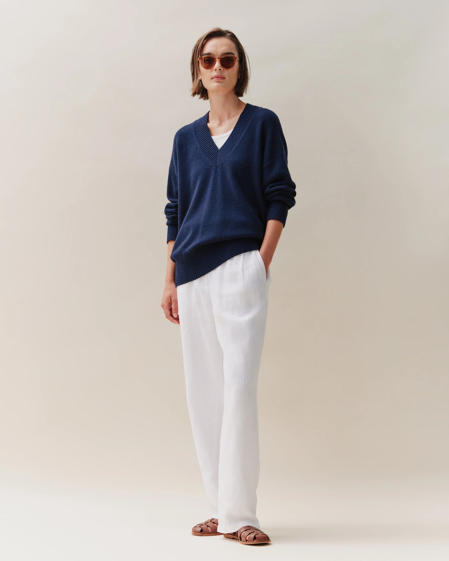 100% European Linen Pleated Trouser - 6 / Deep Navy