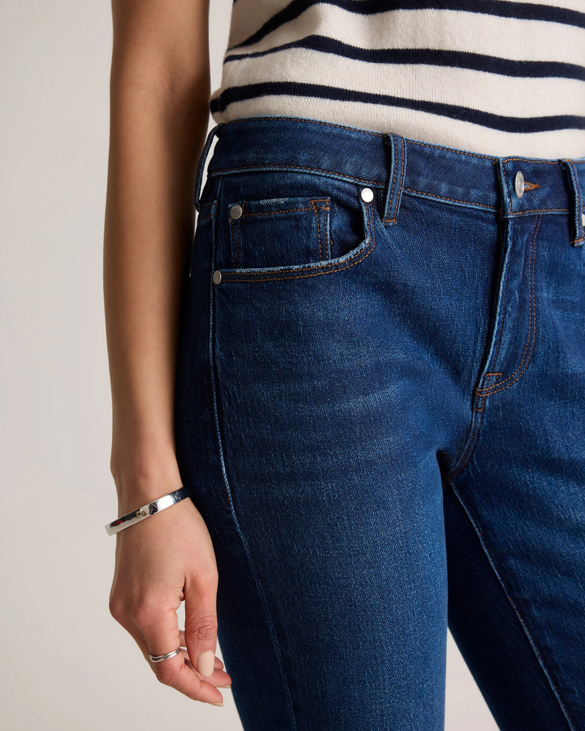 Luna Stretch Slim Boyfriend Jeans - 24 / Stormy Blue