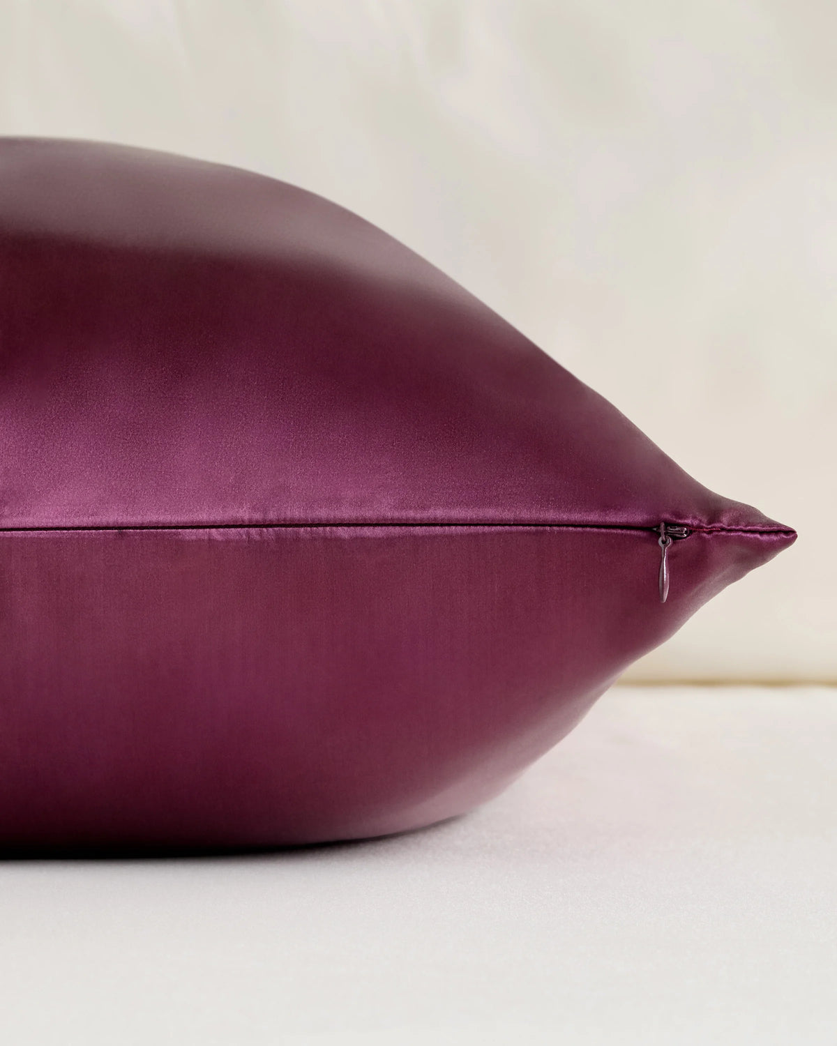 100% Mulberry Silk Pillowcase - Standard / White