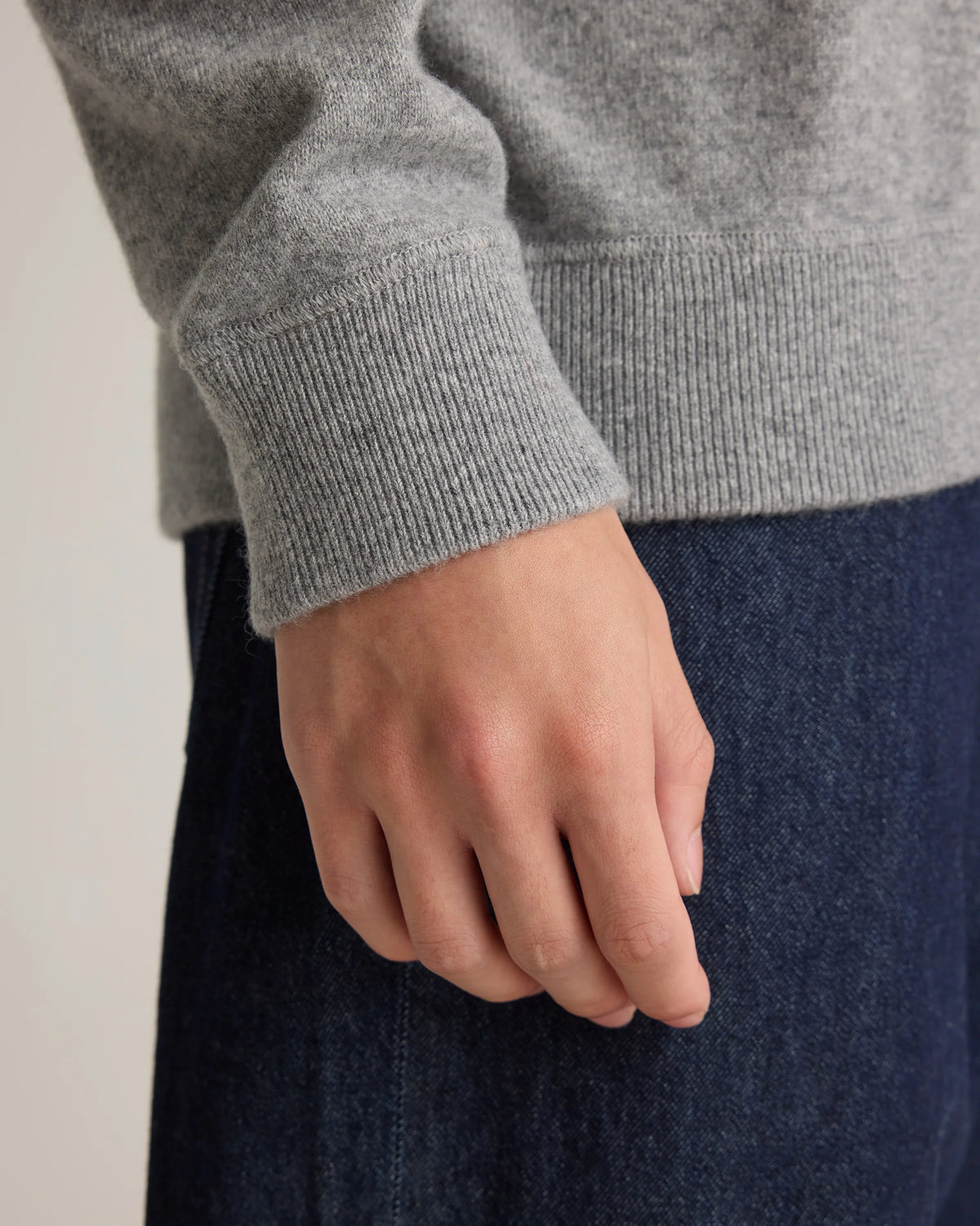 Mongolian Cashmere Sweatshirt - S / Black