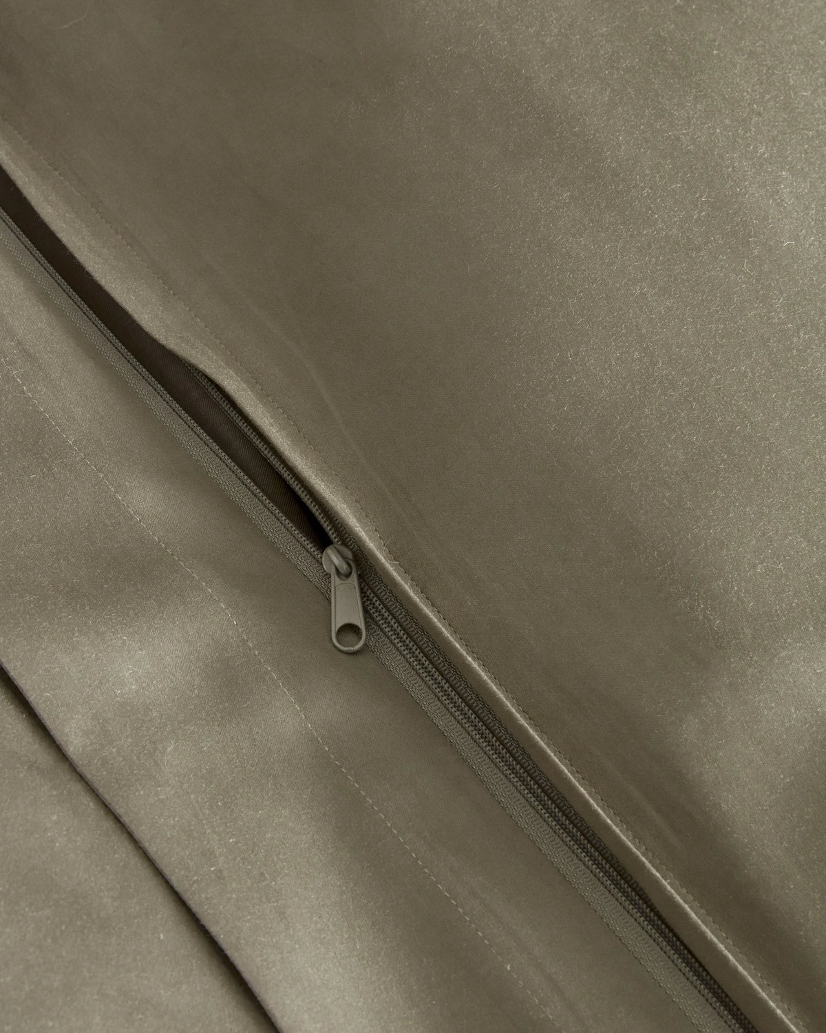 Signature Giza Cotton Sateen Duvet Cover - Twin / Light Grey