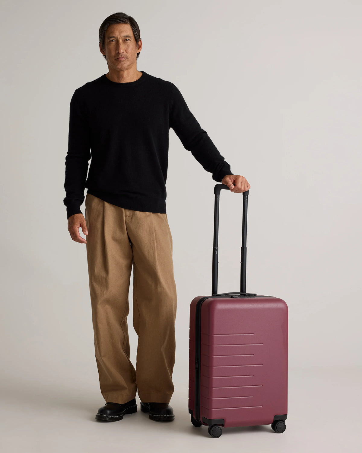 Expandable Carry-On Suitcase - One Size / Dark Green