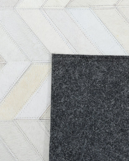 Jones Hide Rug - 5' x 8' / Green