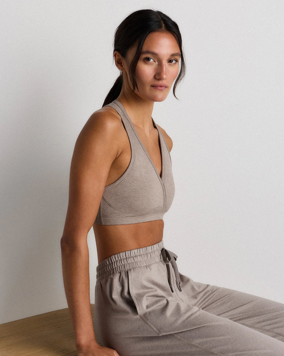 Ultra-Soft V-Neck Racerback Bra - XS / Heather Black