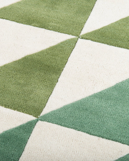 Tonal Triangles Hand-Tufted Wool Rug - 3'6" x 5'6" / Green