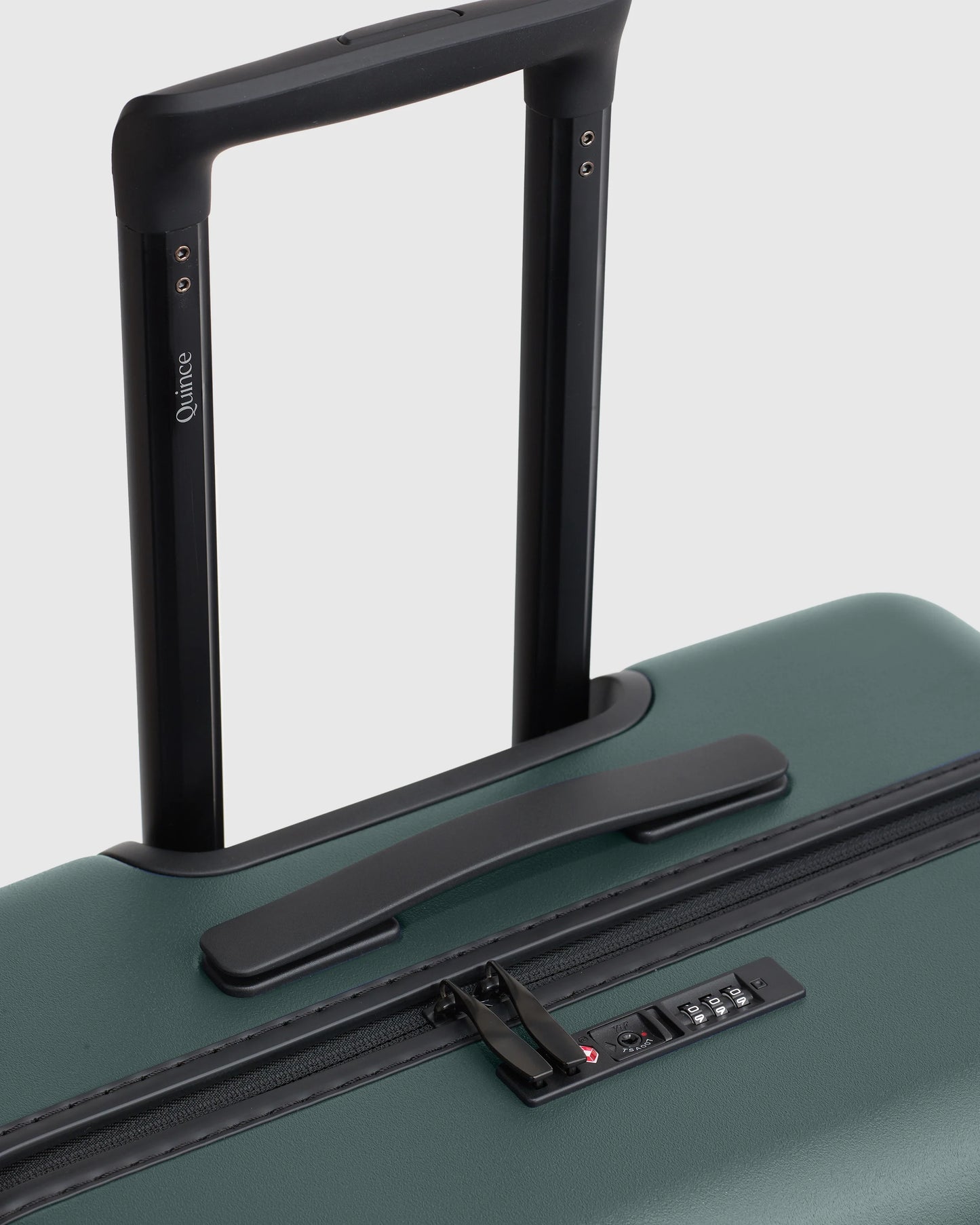 Medium Check-In Suitcase - One Size / Emerald Jungle