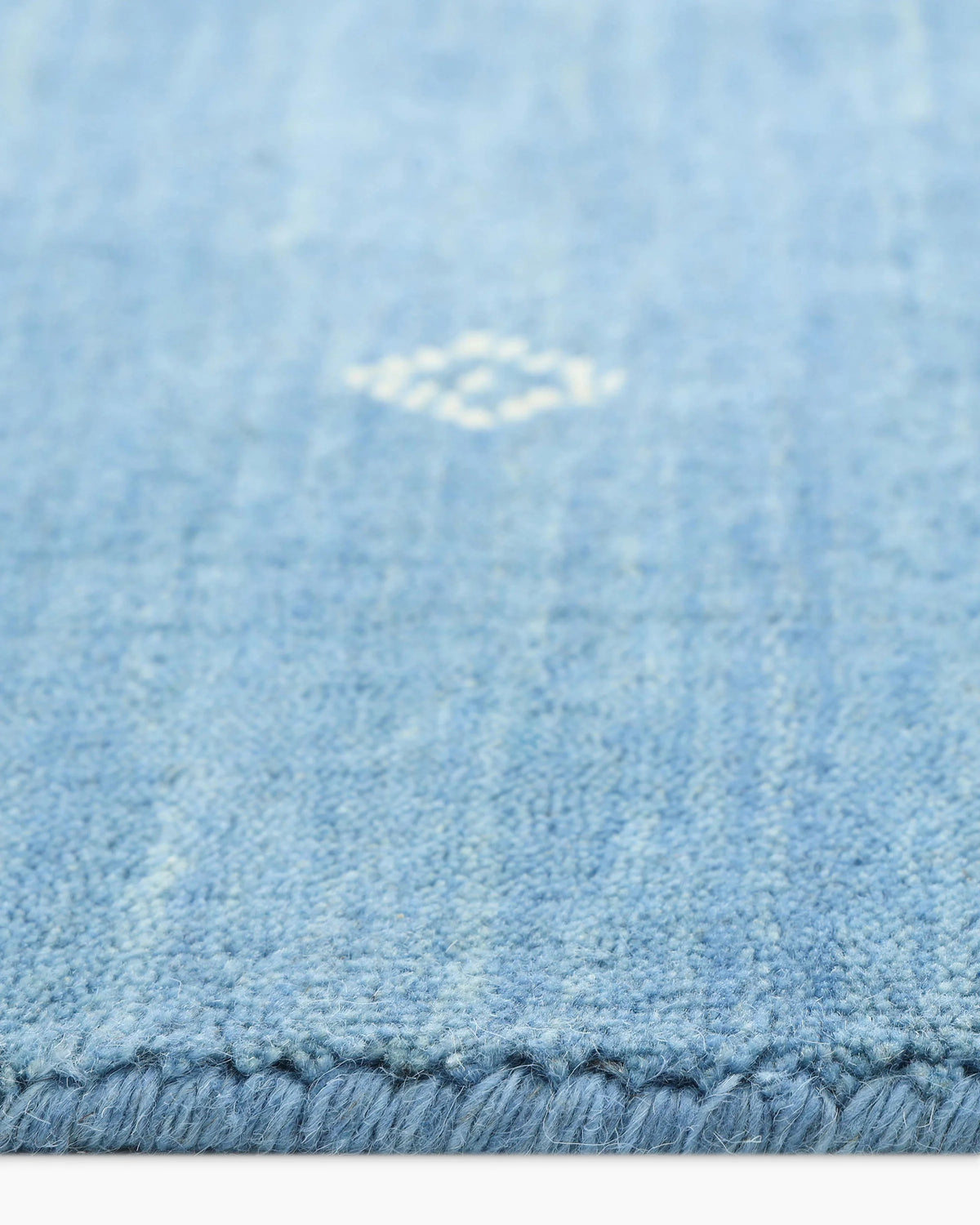 Dakota Kids Hand-Loomed Wool Rug - 4' x 6' / Baby Blue