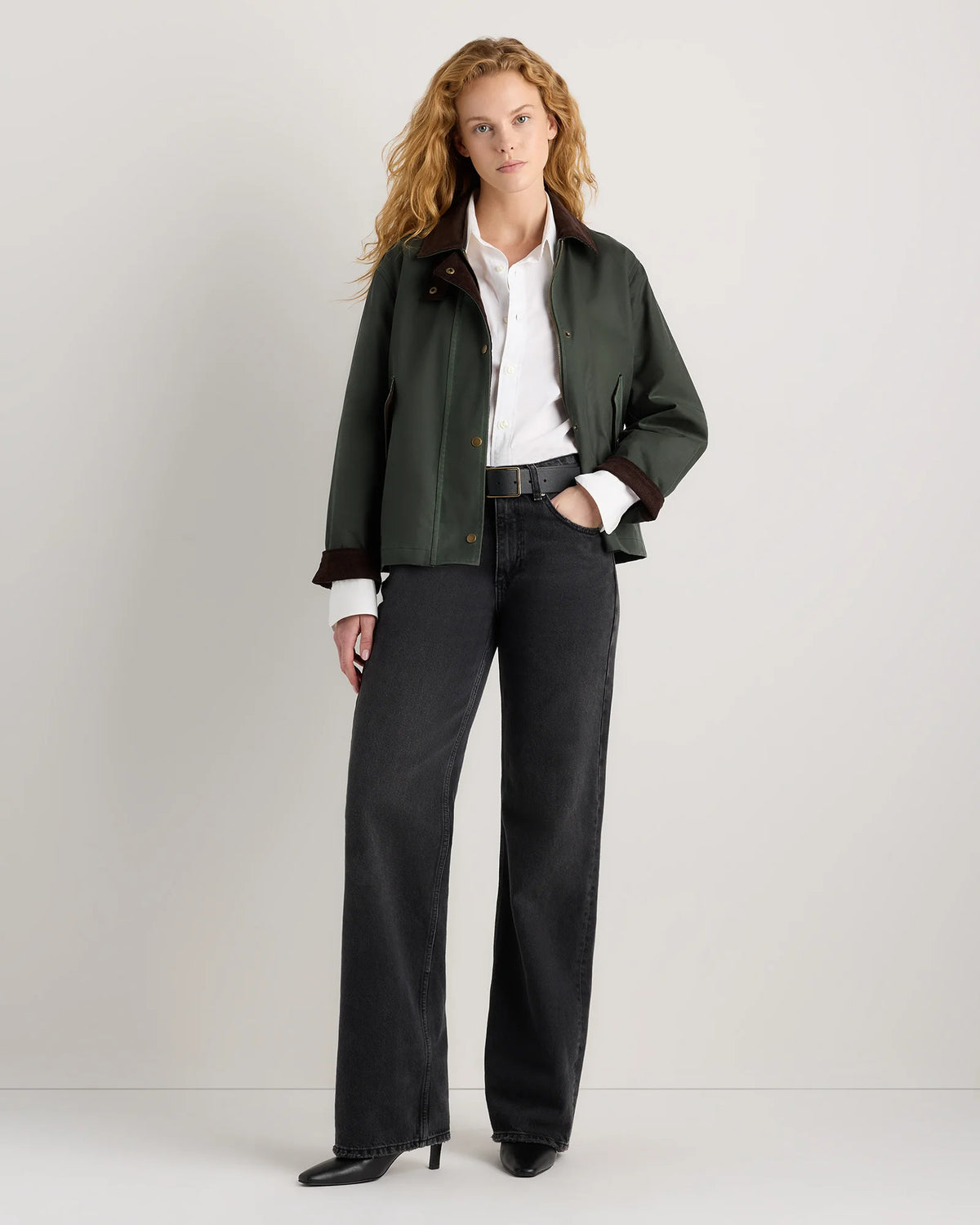 Organic Waxed Cotton Cropped Barn Jacket - XS / Vintage Black