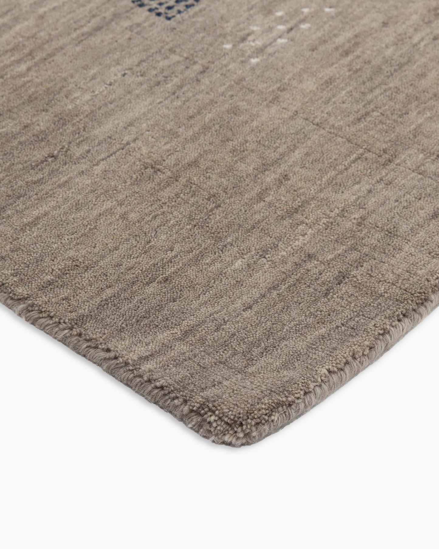 Dakota Hand-Loomed Wool Rug - 4' x 6' / Ivory