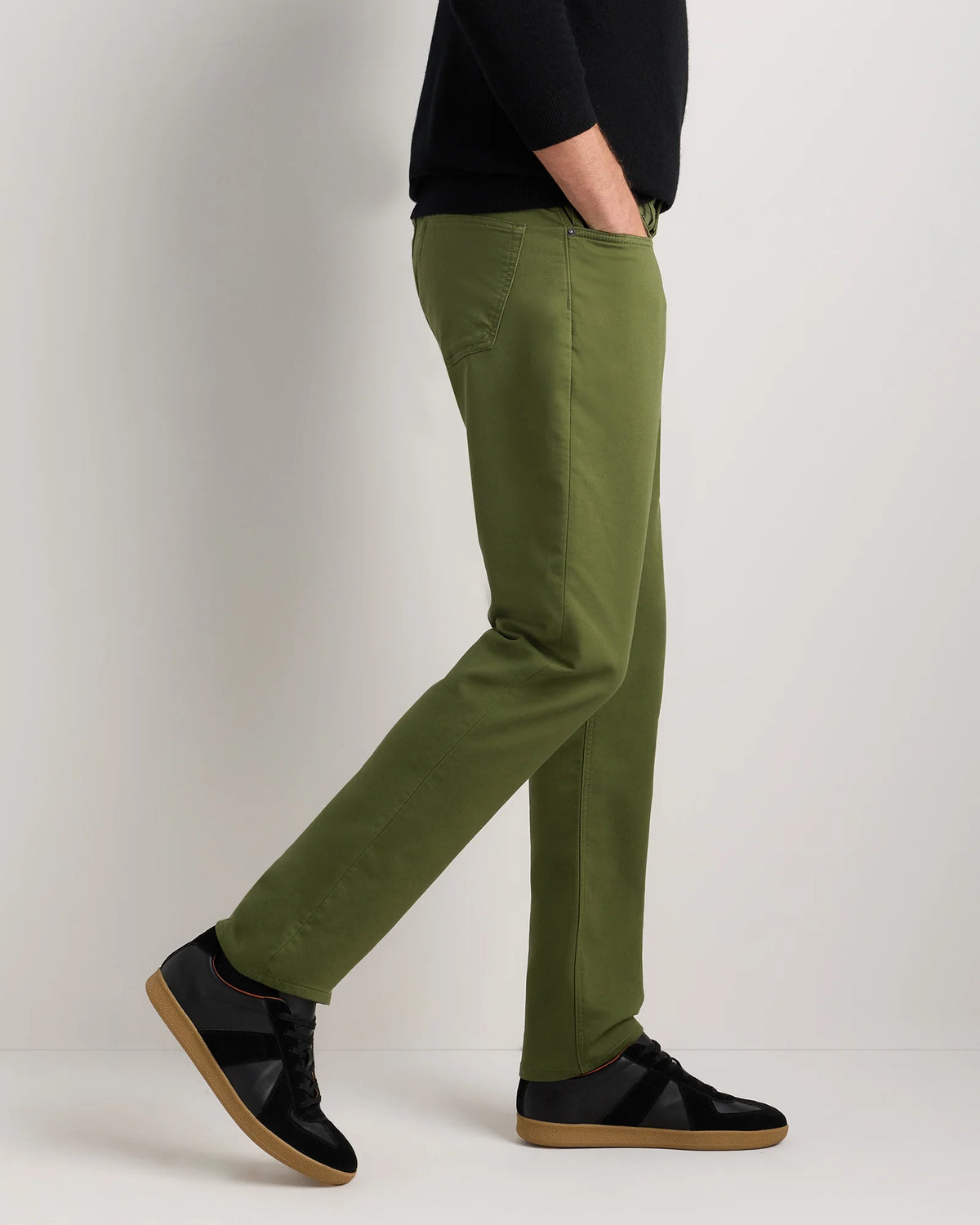 Comfort Stretch Traveler 5-Pocket Pants - Athletic Tapered - 30X30 / Chive