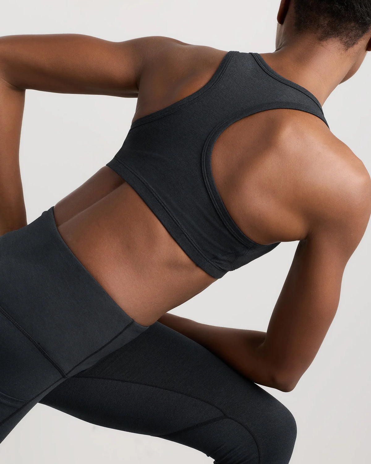 Ultra-Soft V-Neck Racerback Bra - XS / Heather Black