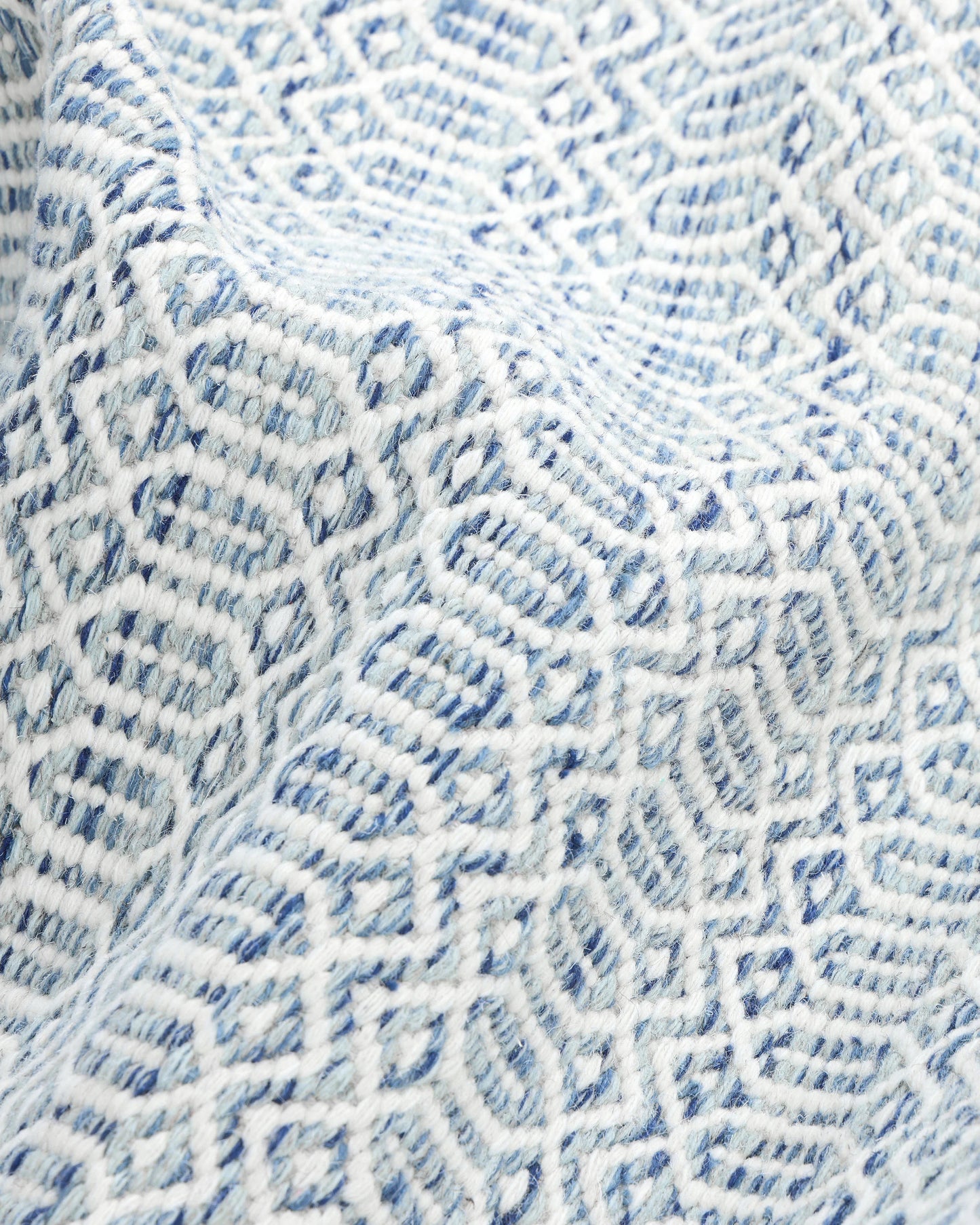 Vale Handwoven Wool Rug - 5' x 8' / Blue