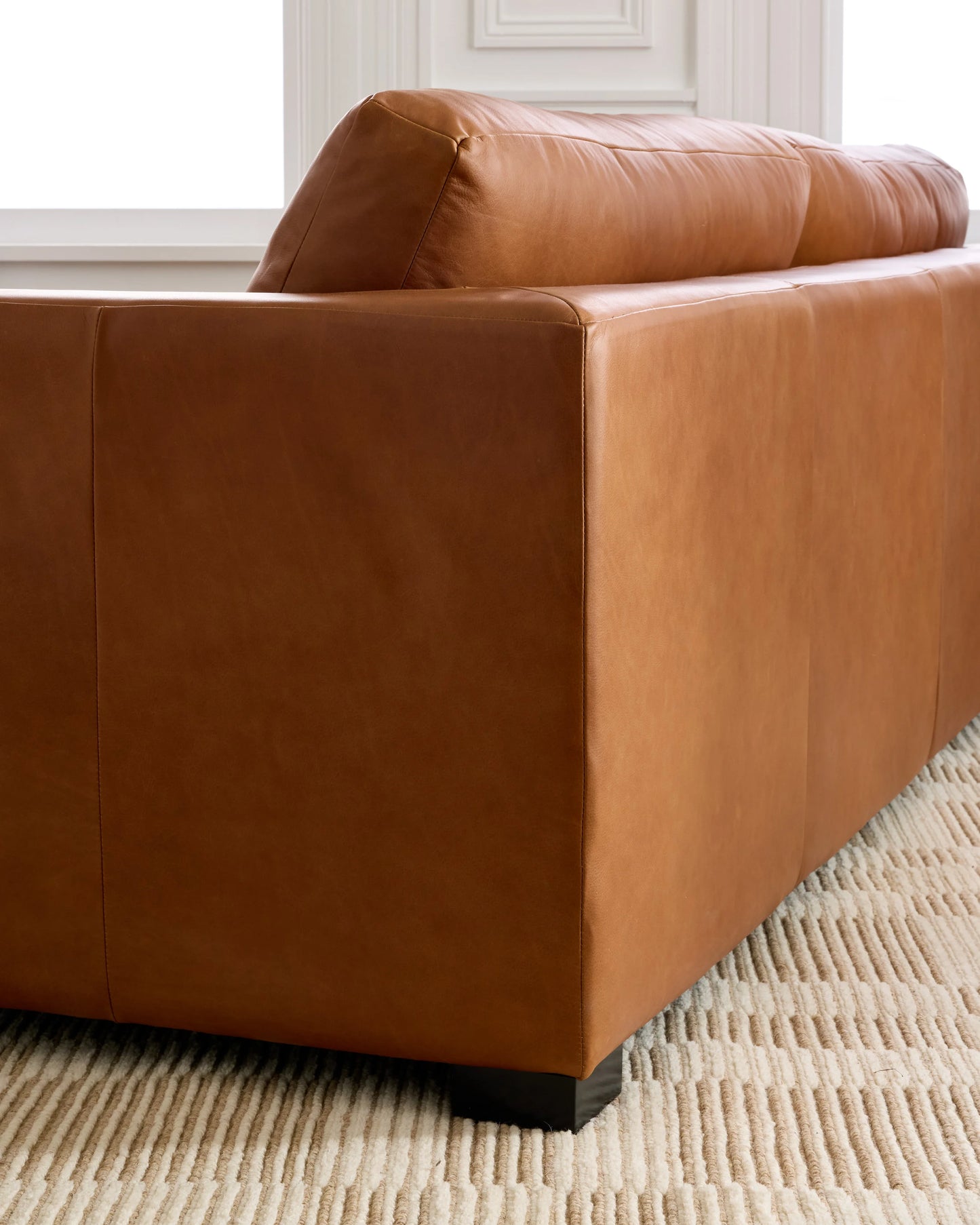 Sierra Curved Arm Chaise Sectional in Leather - Right Arm / Auburn