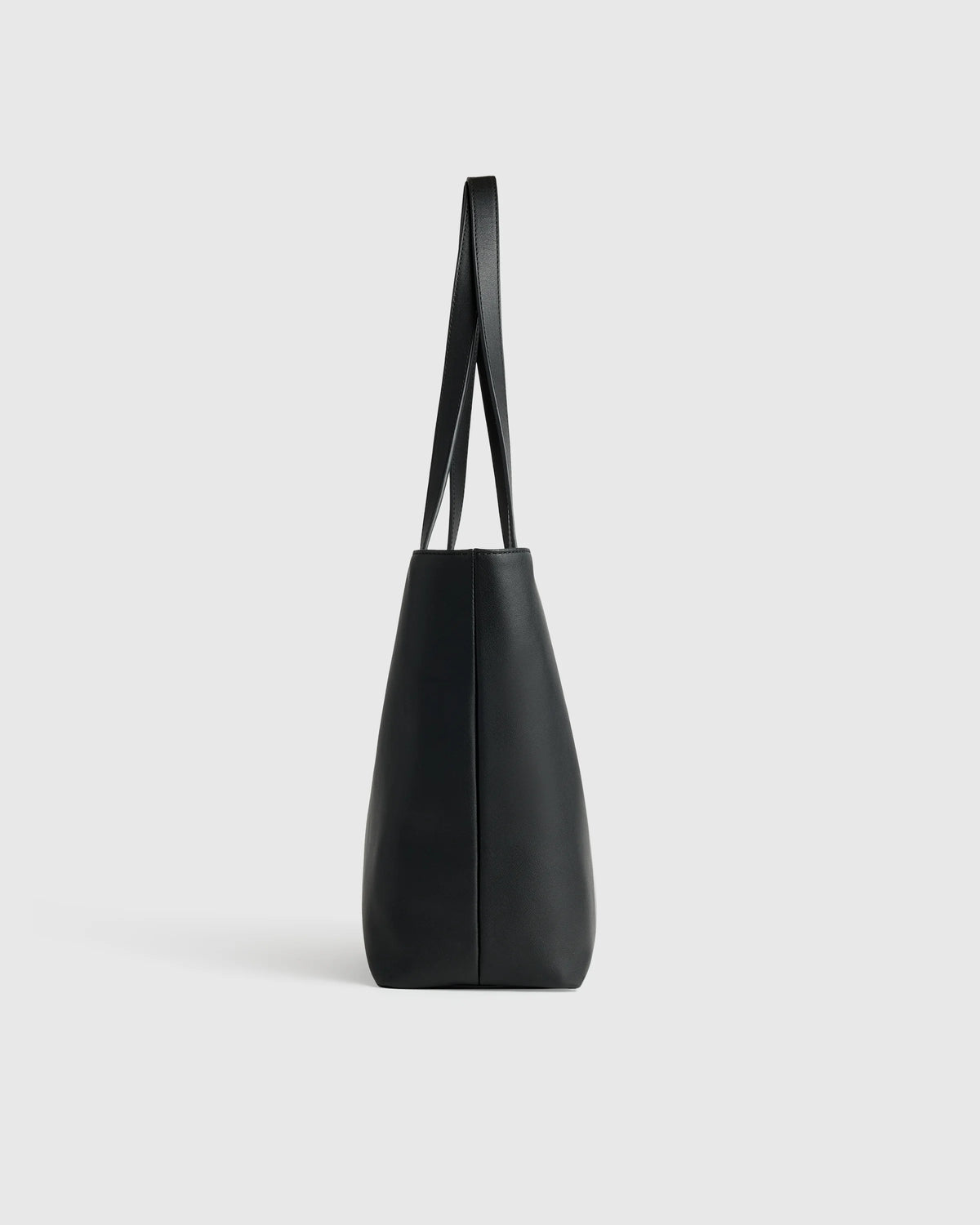 Classic Italian Leather Tote - One Size / Black