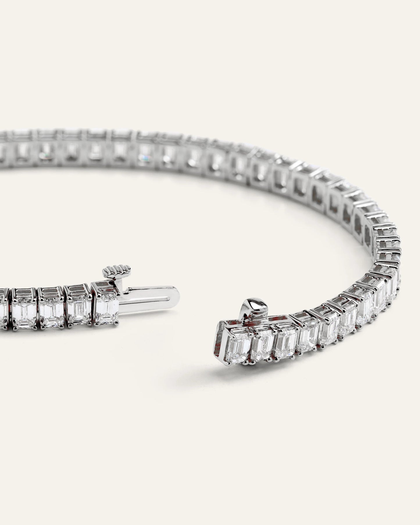 14K Gold Lab Grown Diamond North-South Emerald Tennis Bracelet - 10ctw - 6.5" / Yellow Gold