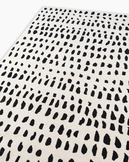 Painterly Dots Hand-Tufted Wool Rug - 3'6" x 5'6" / Navy