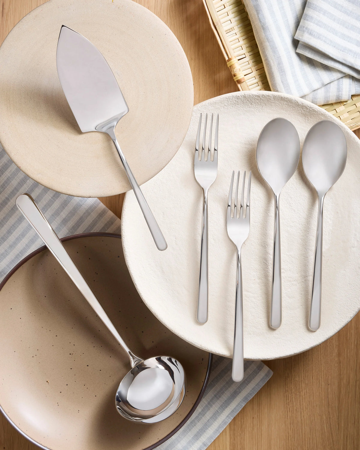 Gia Minimalist 6 Piece Serving Utensil Set - One Size / Polished Stainless Steel