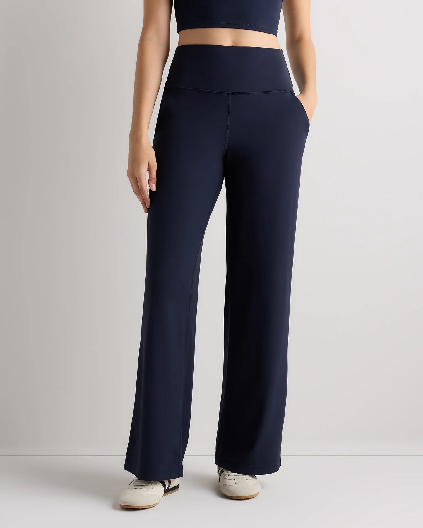 Ultra-Form High-Rise Wide Leg Pants - XS / Black