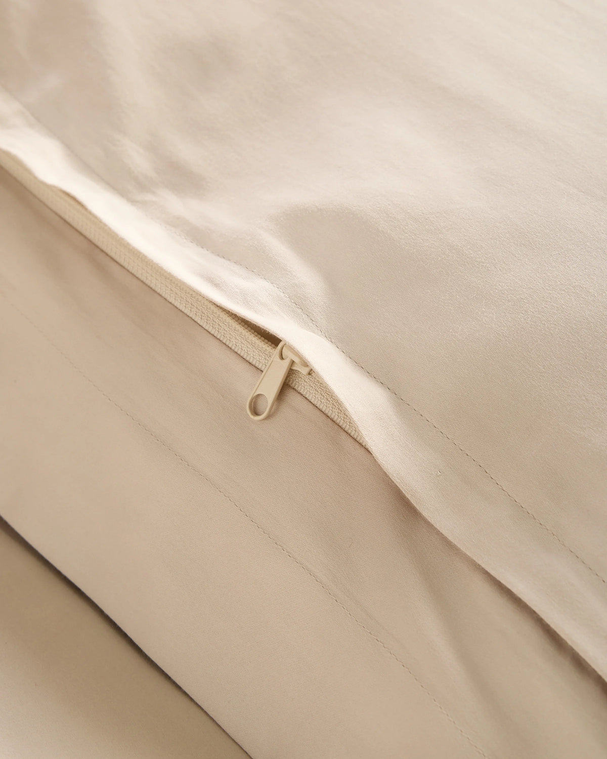 Signature Giza Cotton Sateen Duvet Cover Set - Twin / Sand