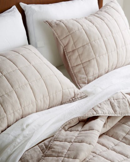 European Linen Box Quilted Sham Set - Standard / White