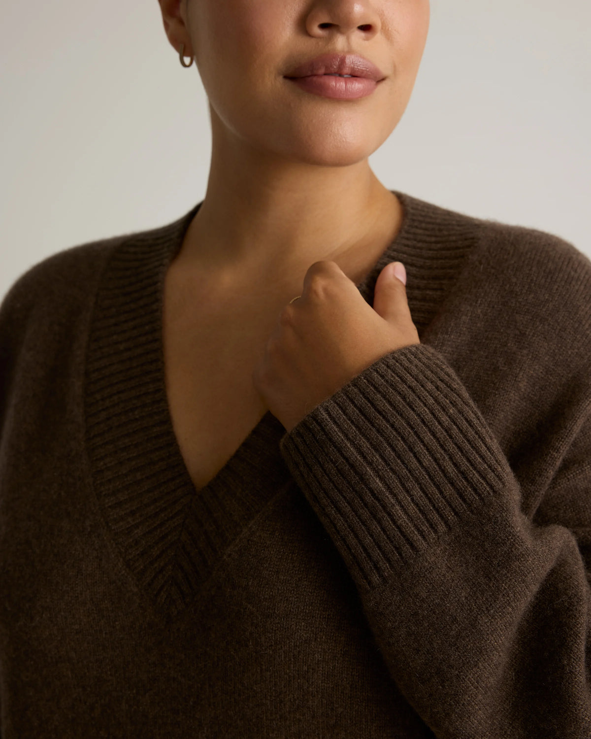 Mongolian Cashmere Oversized V-Neck Sweater - XS / Elk Brown