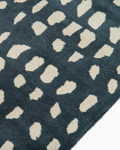 Painterly Dots Hand-Tufted Wool Rug - 3'6" x 5'6" / Navy