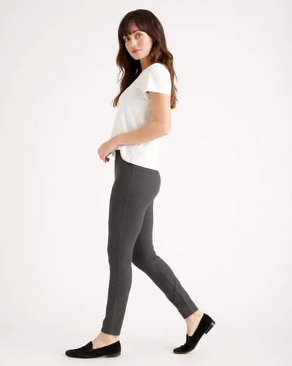 Ultra-Stretch Ponte Skinny Pants - XS / Black