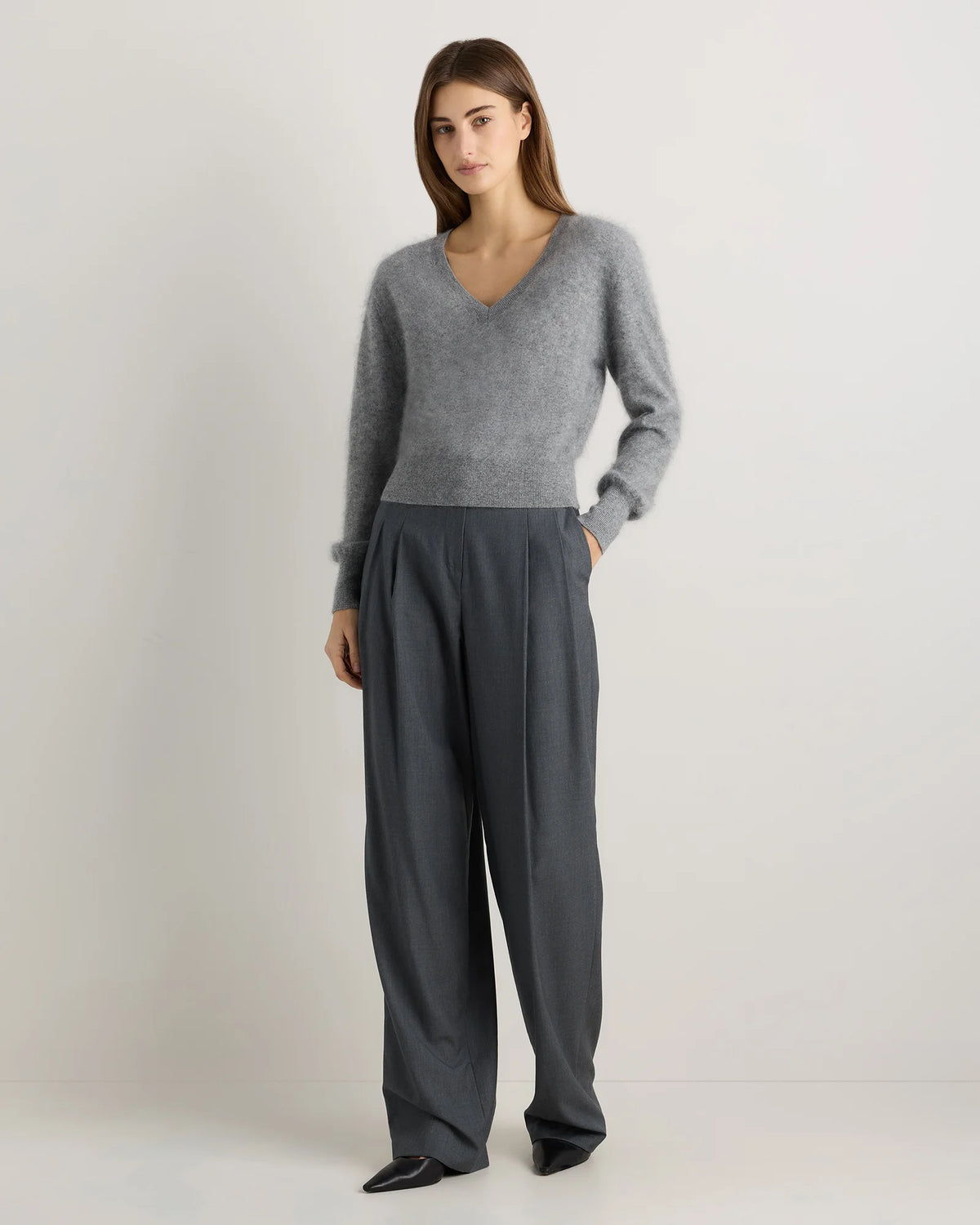 Brushed Cashmere Shrunken V-Neck Sweater - XS / Heather Grey
