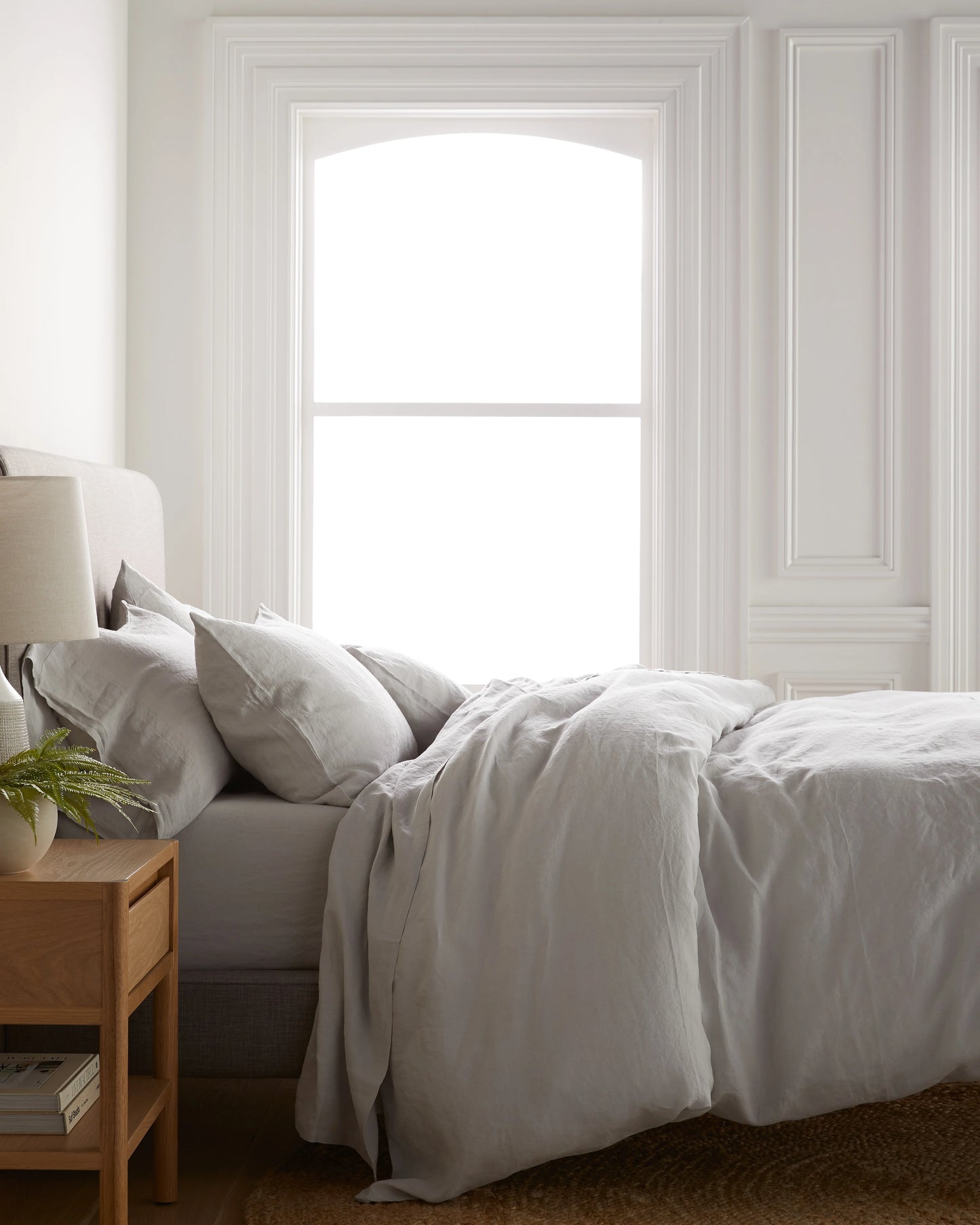 European Linen Deluxe Bedding Bundle - Twin / Willowleaf/White Stripe