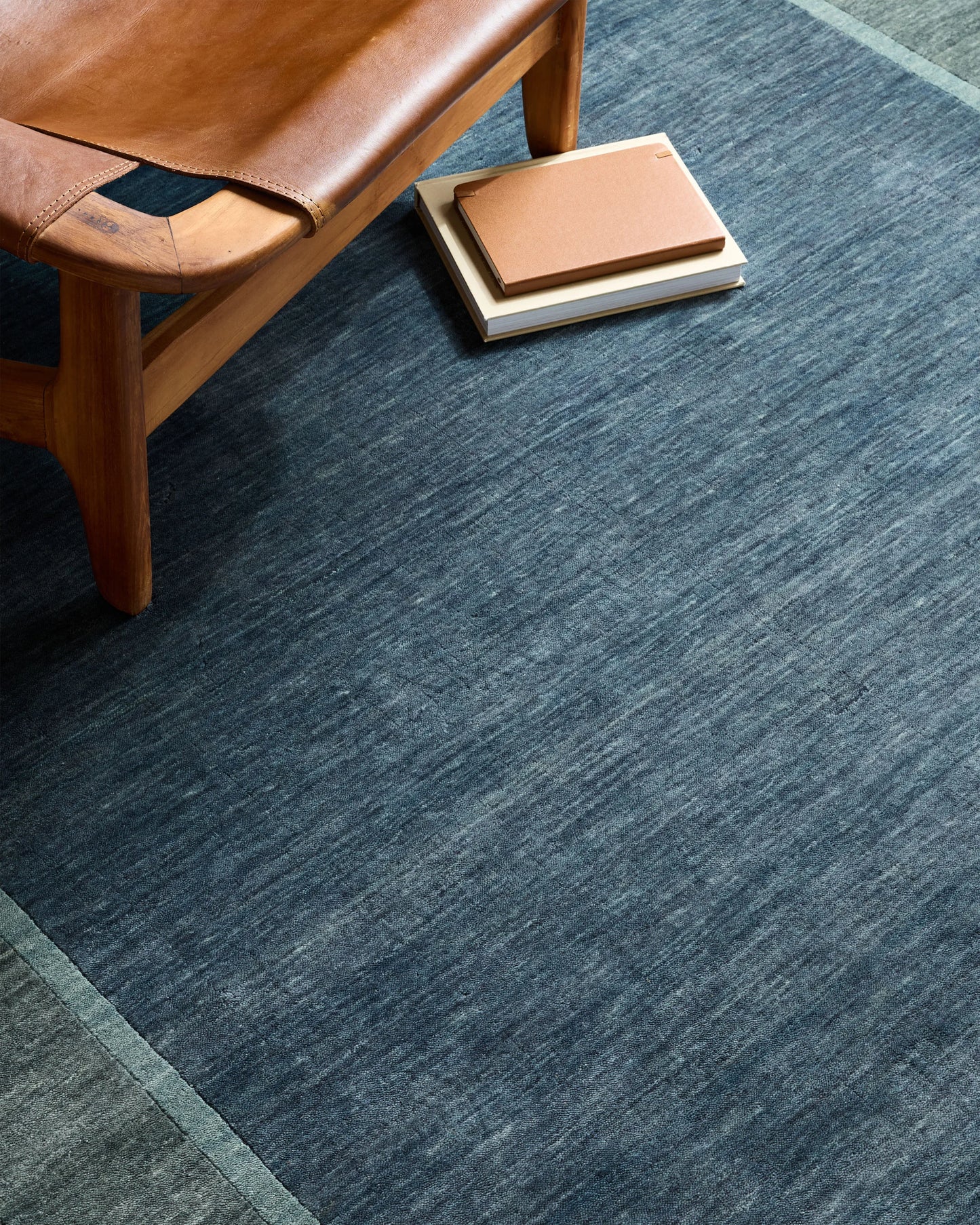 Delaney Hand-Loomed Wool Rug - 2' x 3' / Blue