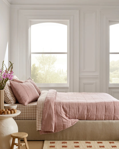 Lightweight European Linen Box Quilt - Twin / White
