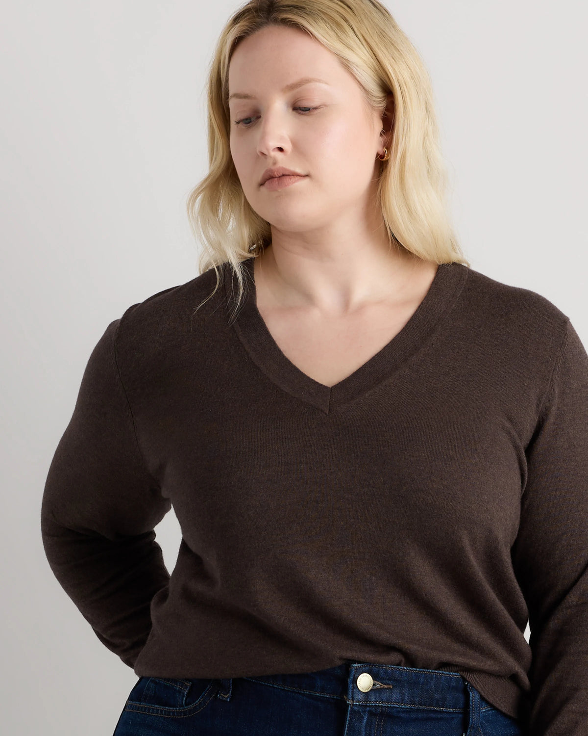 Lightweight Cotton Cashmere V-Neck Sweater - 1X / Black