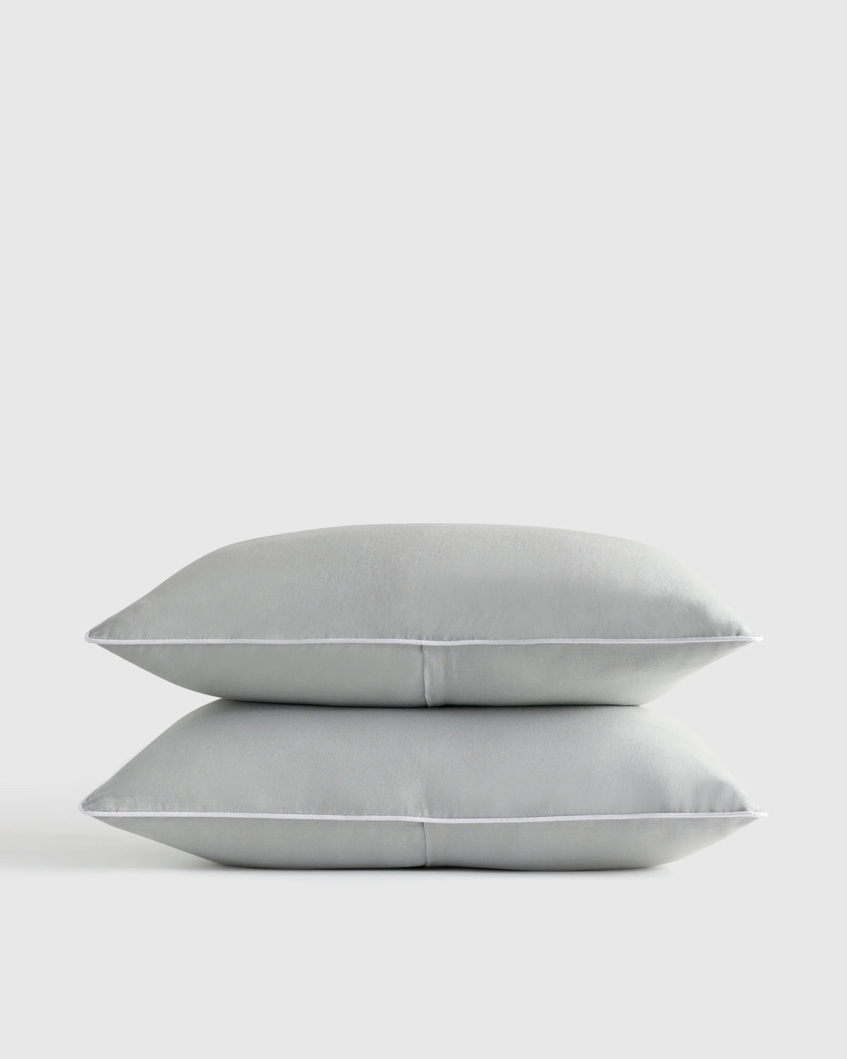 European Linen Piped Sham Set - Standard / White/Cherry