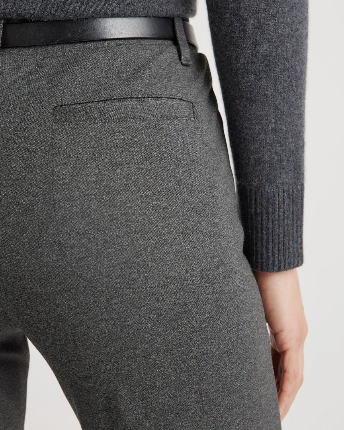 Ultra-Stretch Ponte Straight Leg 4-Pocket Pants - XS / Black