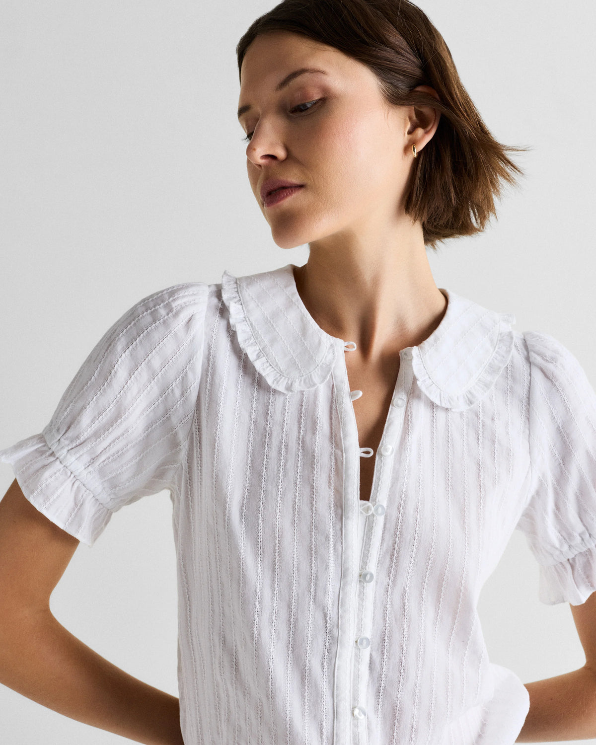 Embroidered Cotton Ruffle Collar Short Sleeve Blouse - XS / Classic White