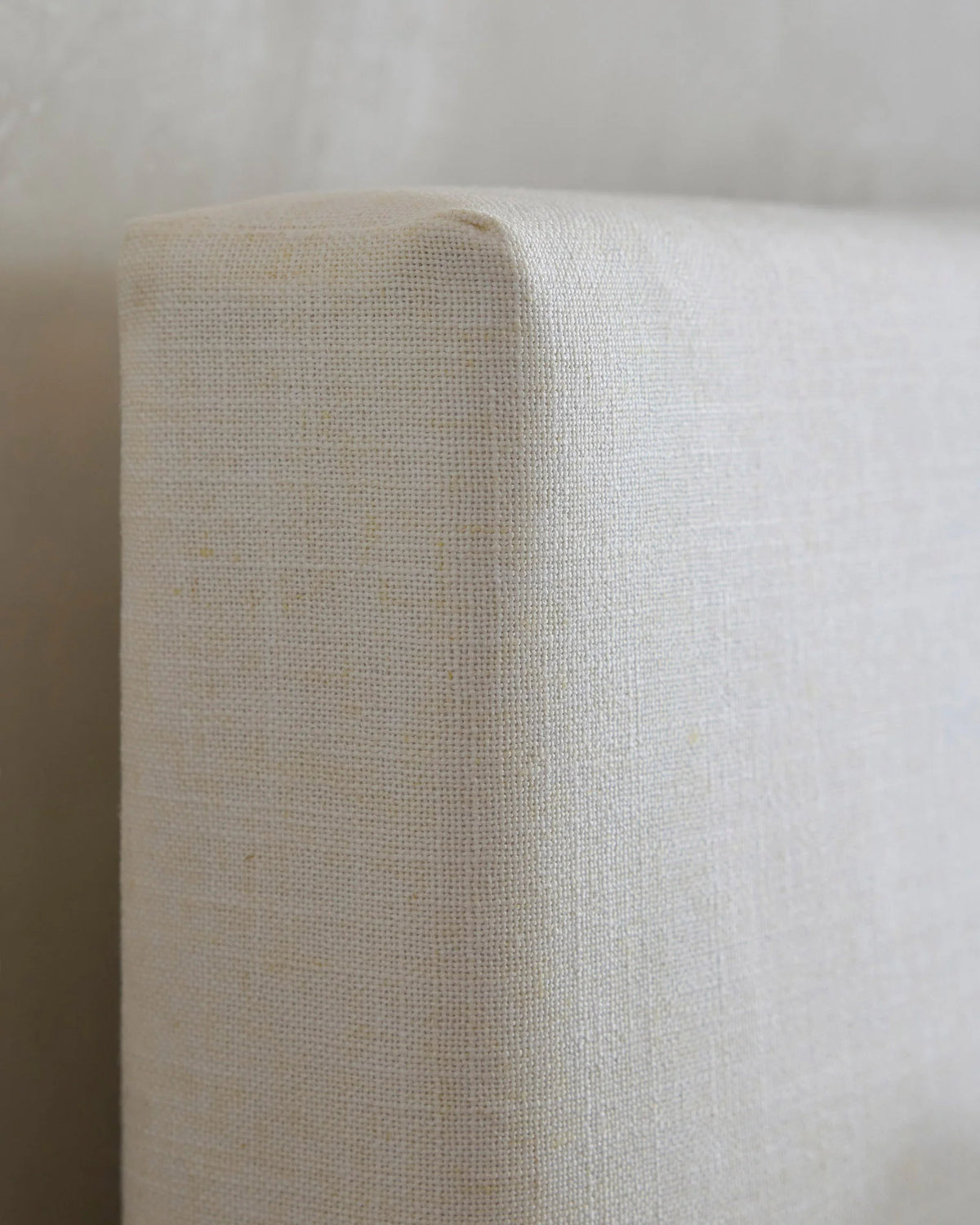 Slipcover Bed in Performance Linen - Full / Ivory