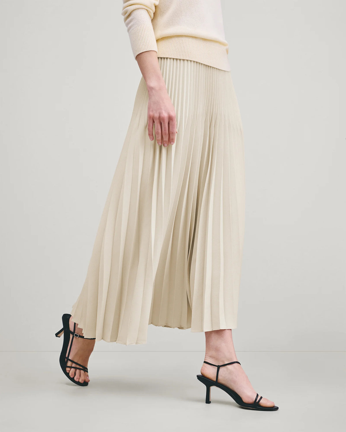 Pleated Matte Midi Skirt - XS / Coffee Bean Brown