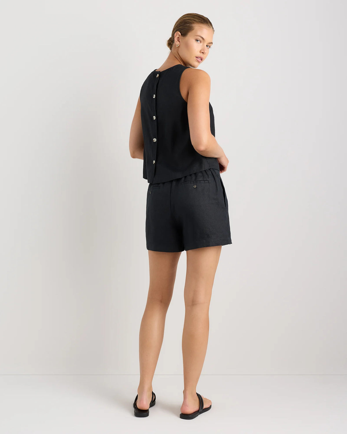 100% European Linen Trouser Shorts - 0 / Bayberry Olive
