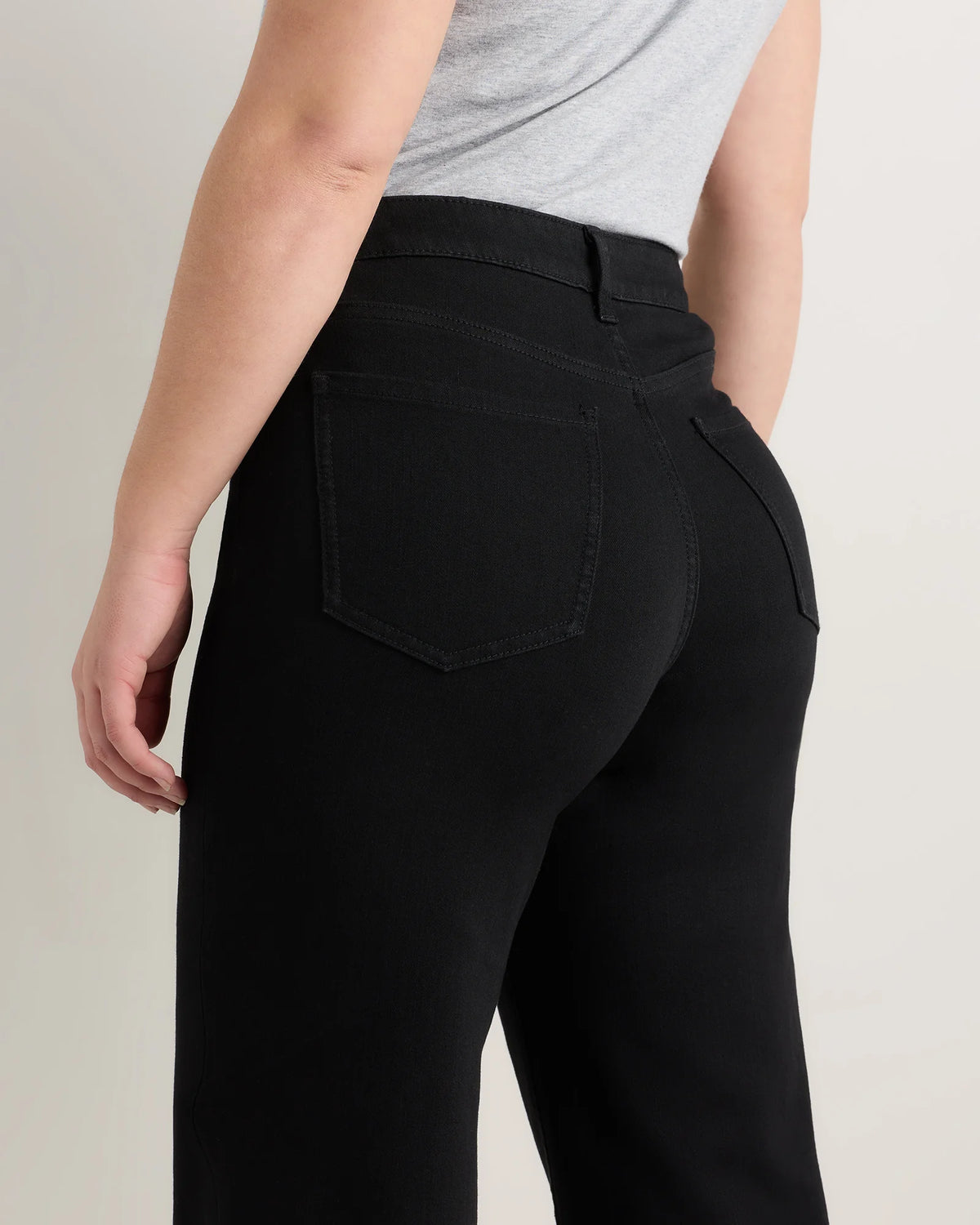 Curvy Bella Stretch Wide Leg Jeans - 24 / Black