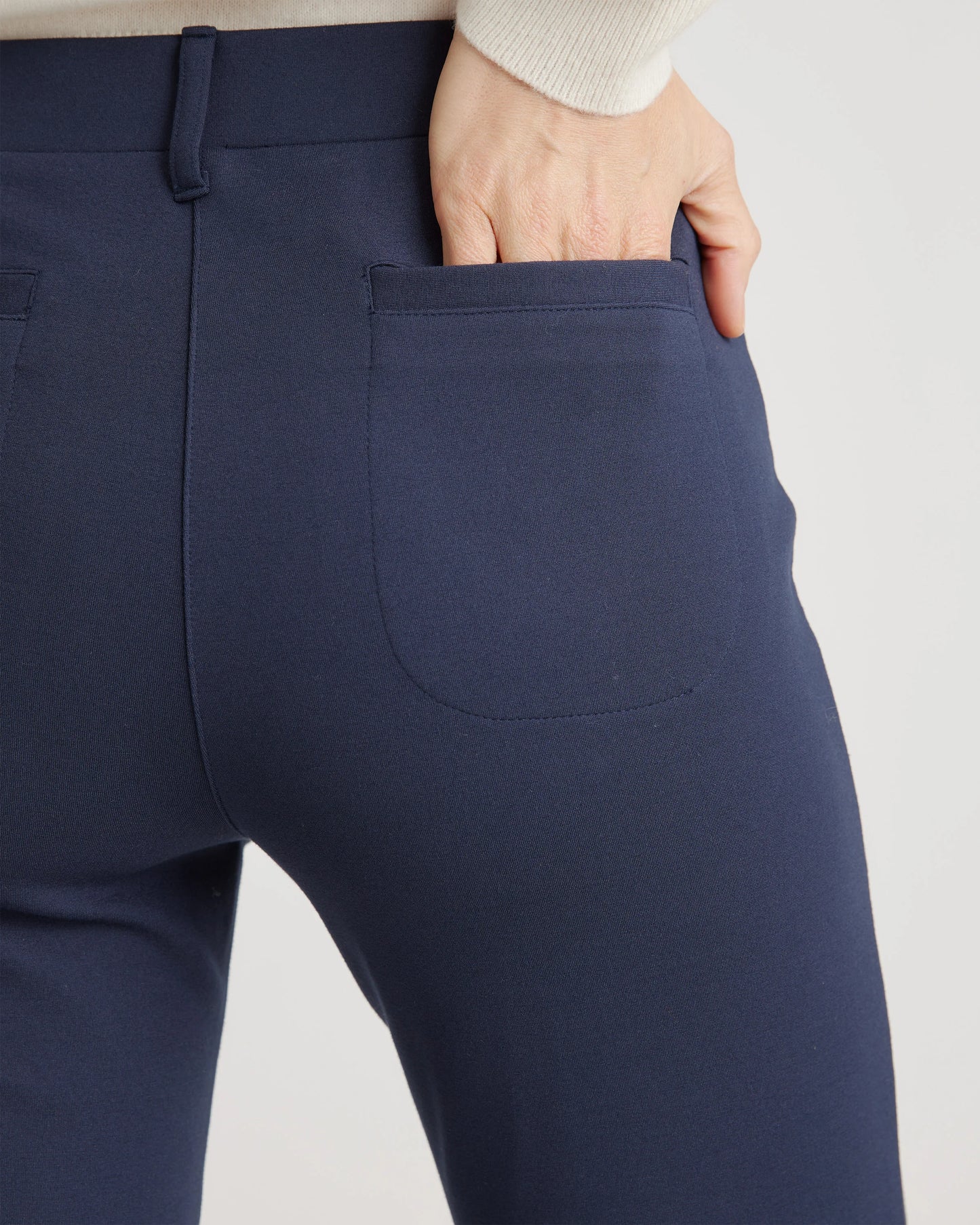 Ultra-Stretch Ponte Straight Leg 4-Pocket Pants - XS / Olive