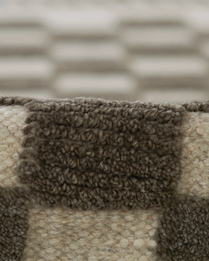 Romy Handwoven Wool Rug - 5' x 8' / Beige