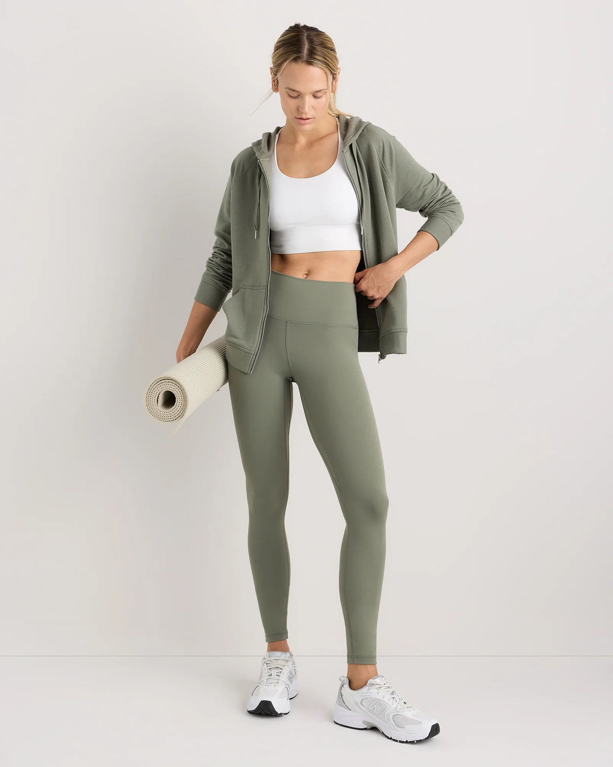 Ultra-Form High-Rise Legging - XS / Black