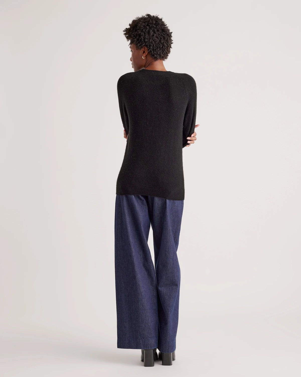 100% Yak Wool Crewneck Sweater - XS / Black